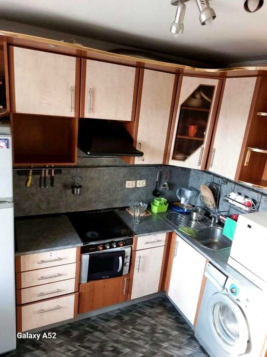 1878487490331704