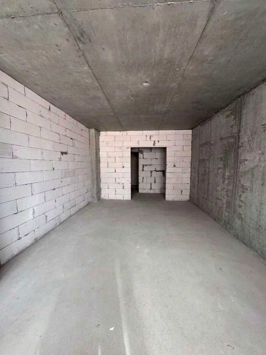 1878487571116392