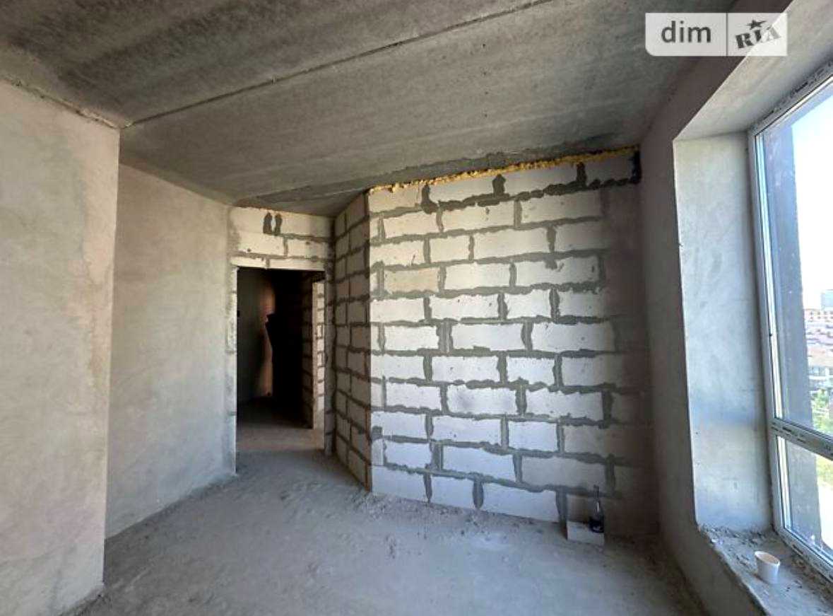 1878487950771571