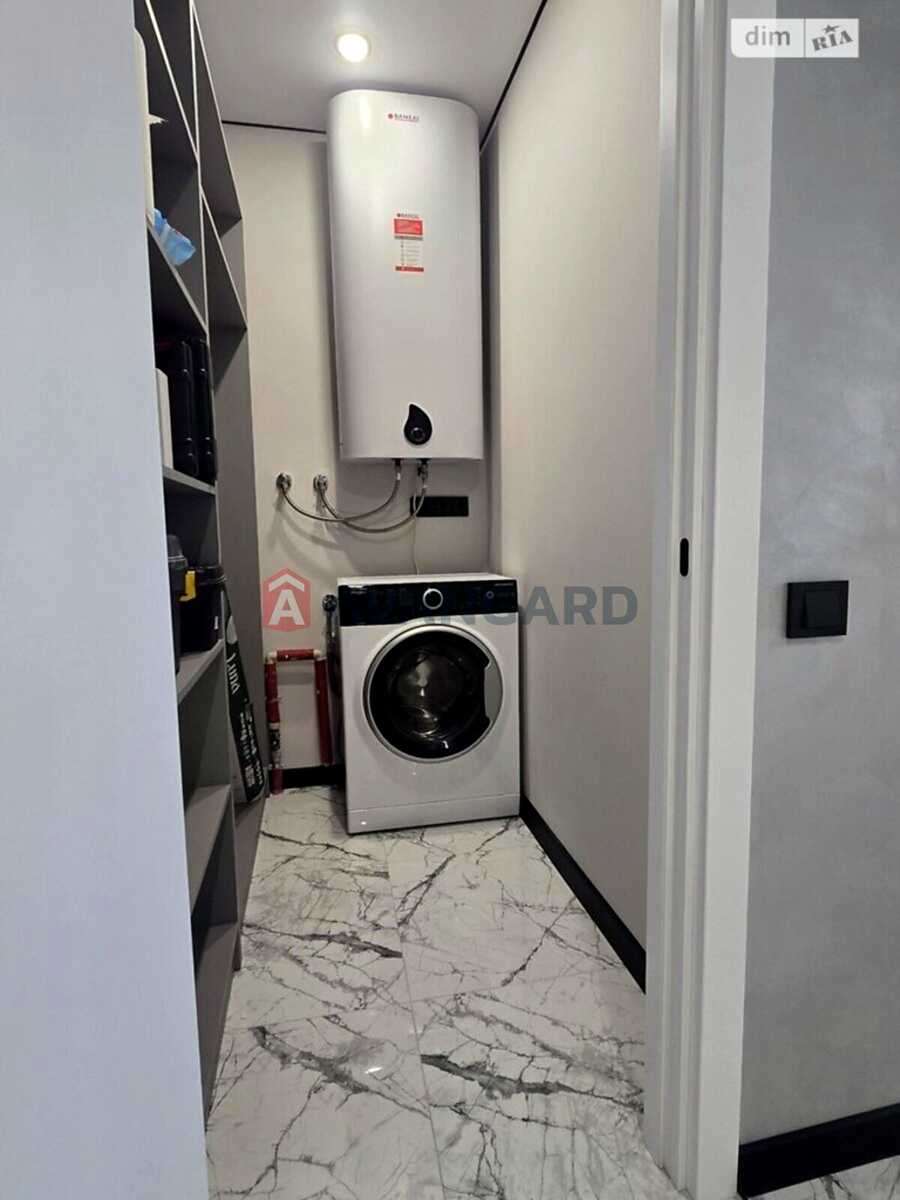 1878488154020257