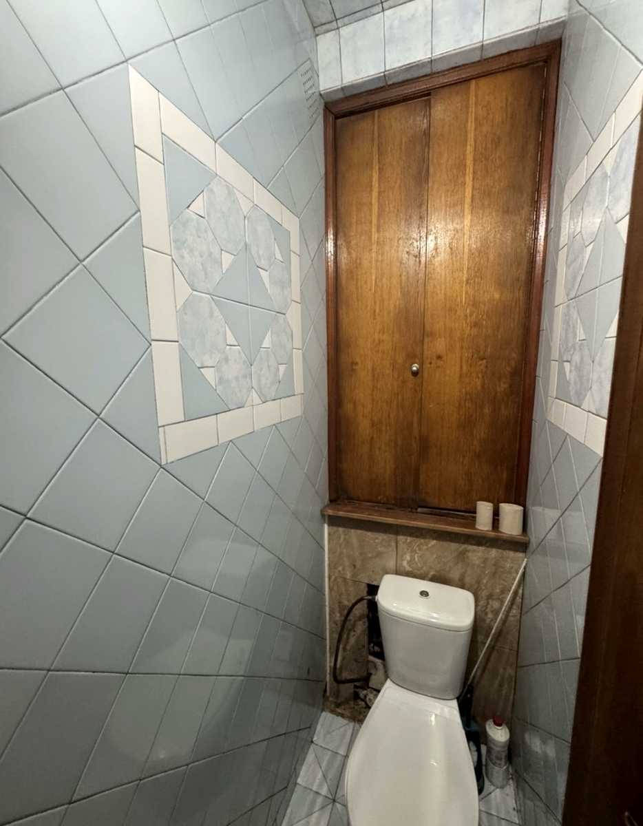 1878489432444689