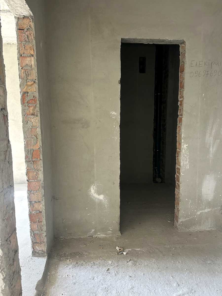 1878489762898930