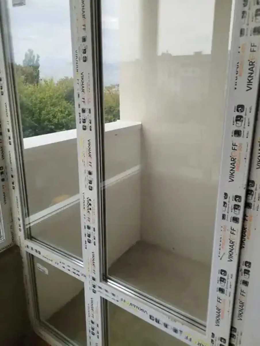 1878489863366233