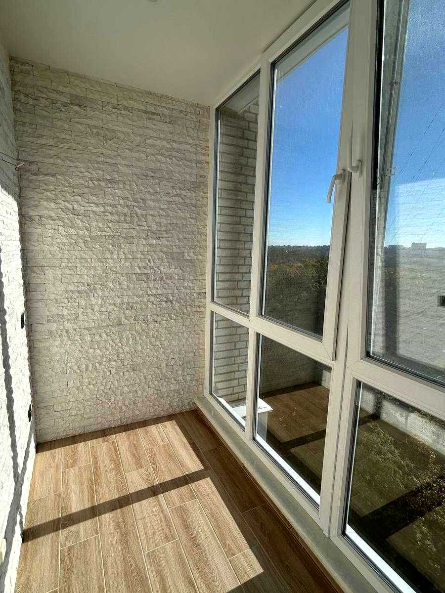 1878490935055689