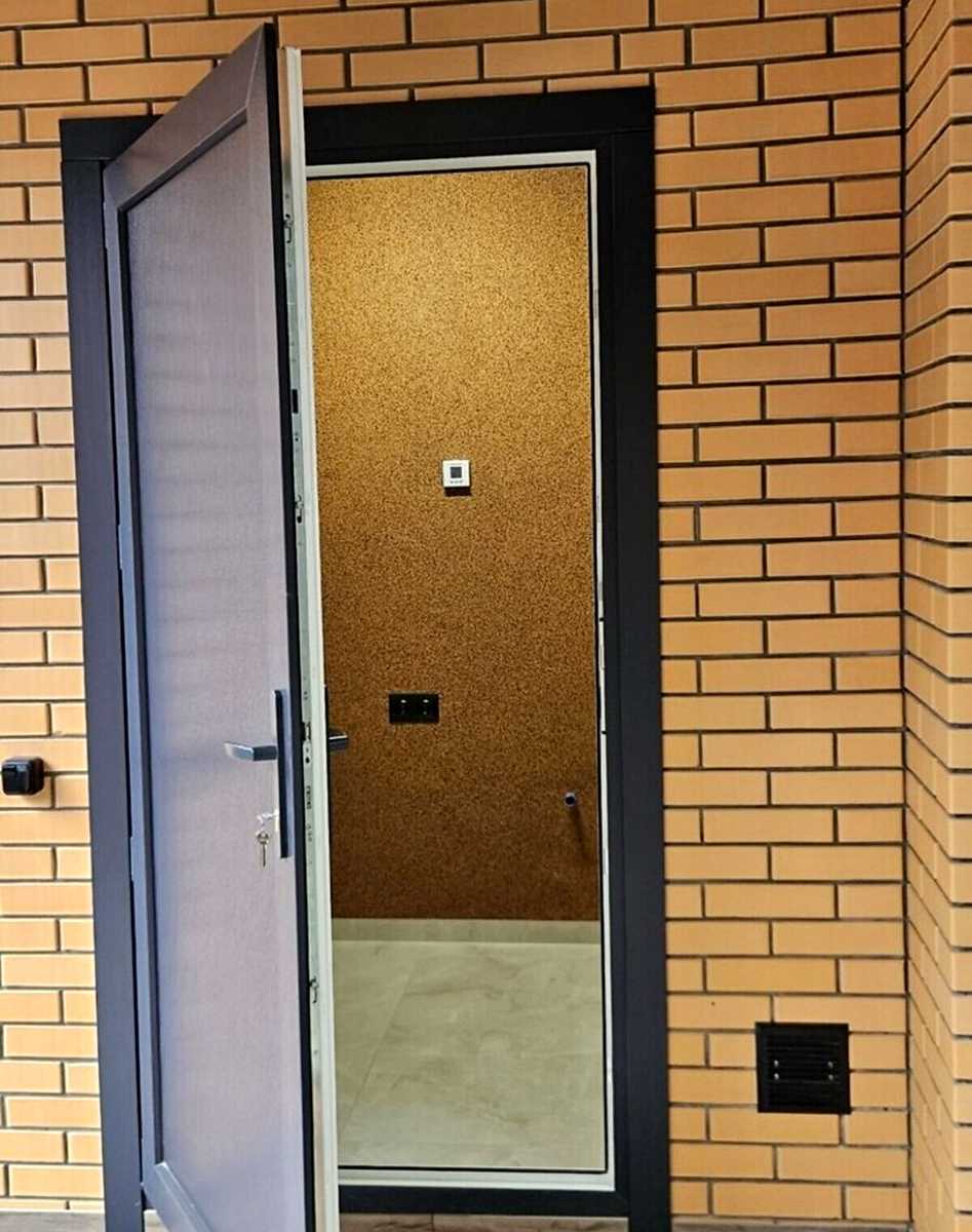 1878492940184512.jpg