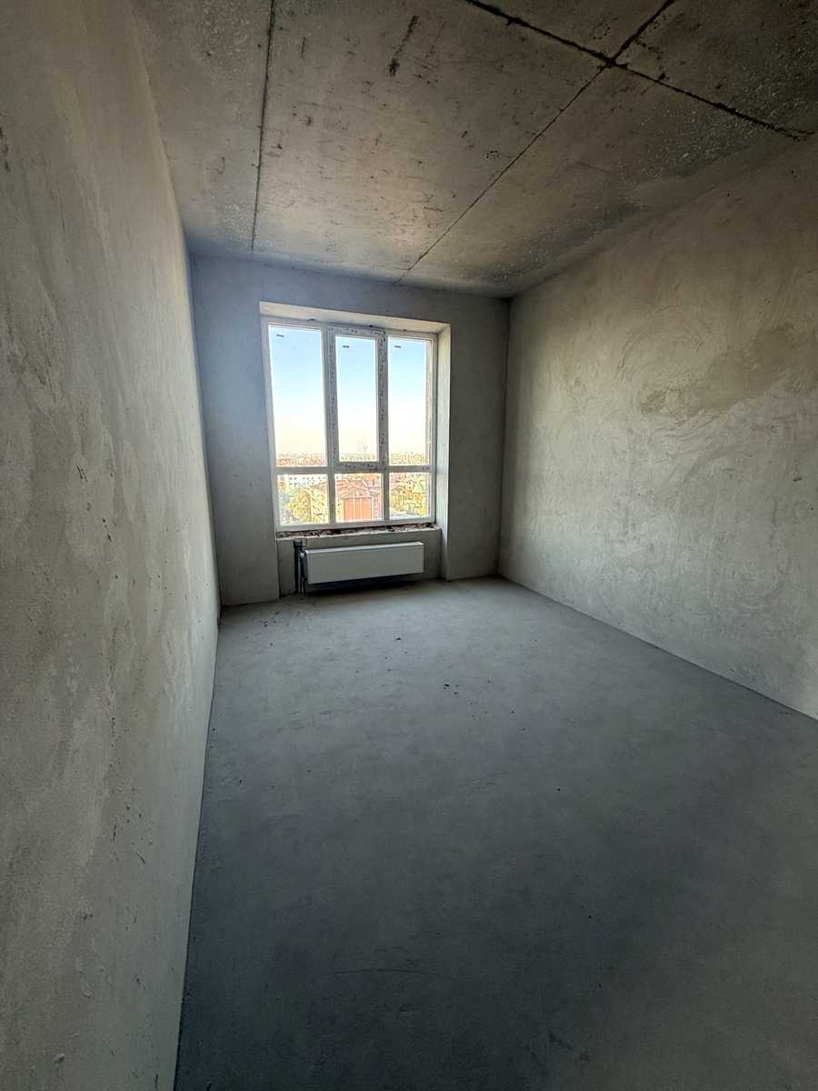 1878493407932811