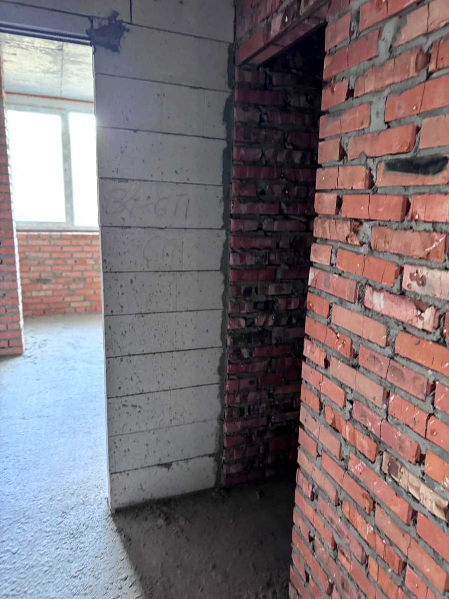 1878493775768647