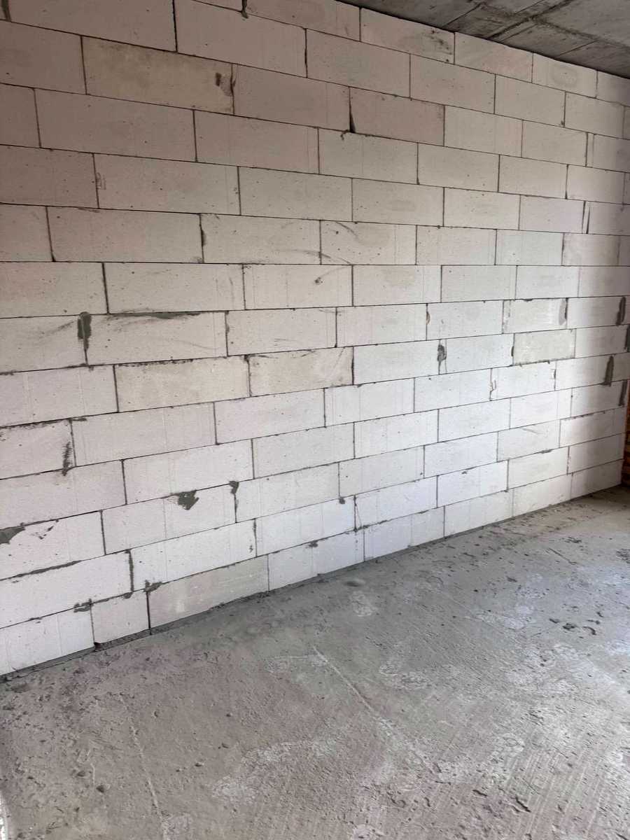 1878493776736444