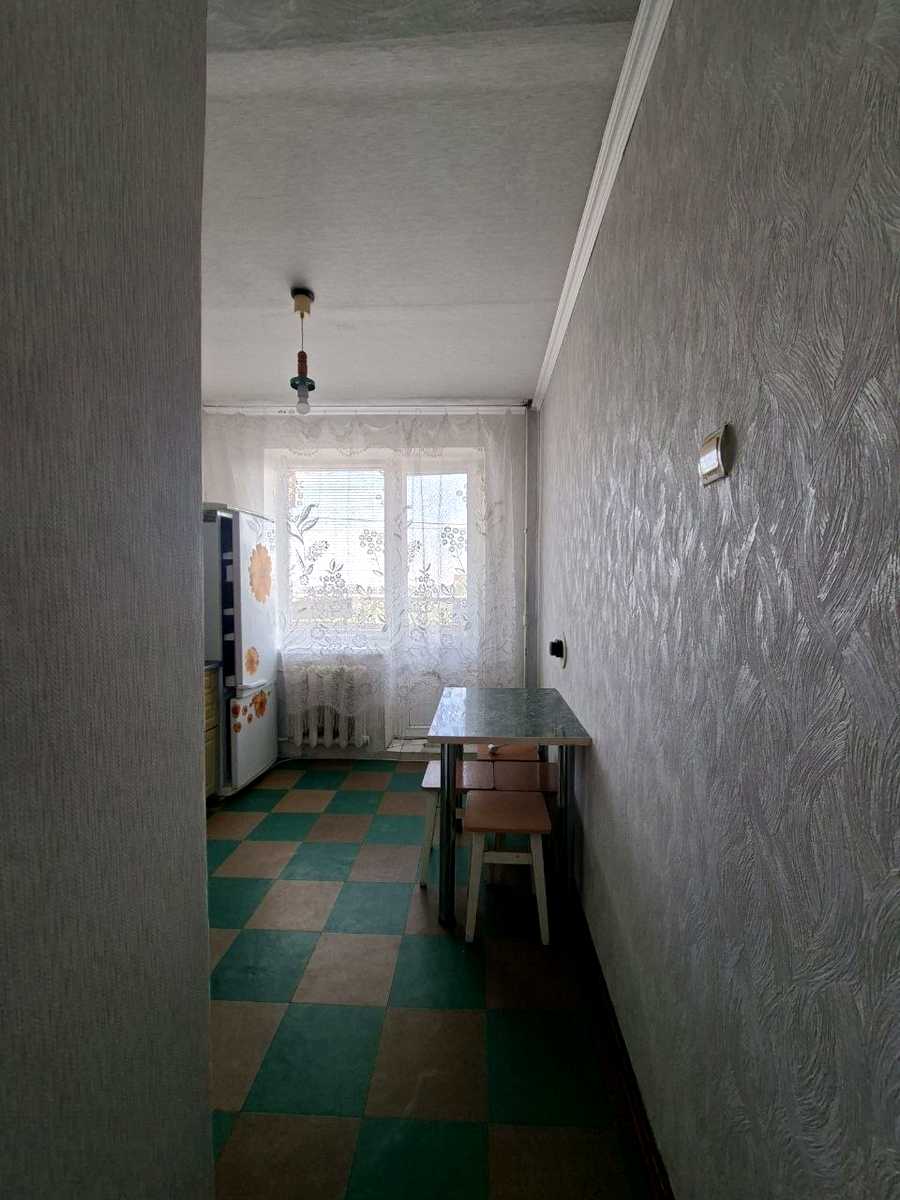 1878493912742796