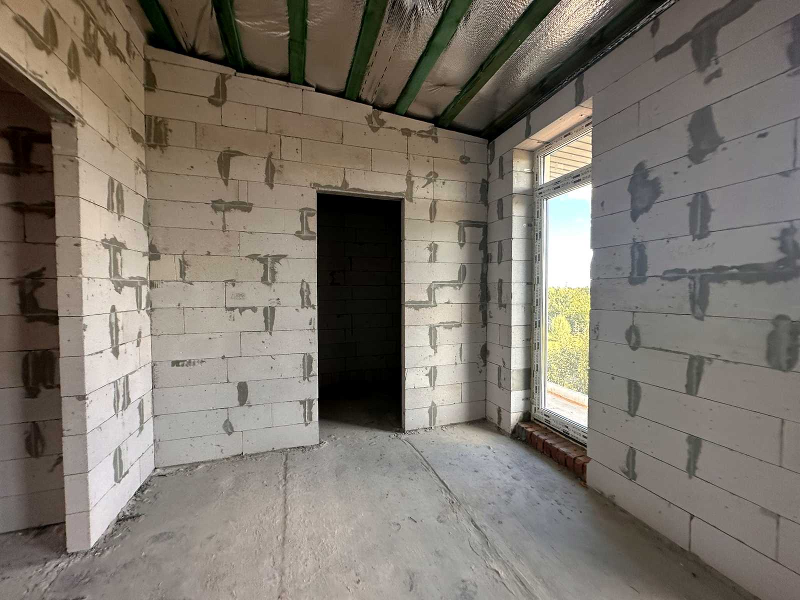 1878498270970350