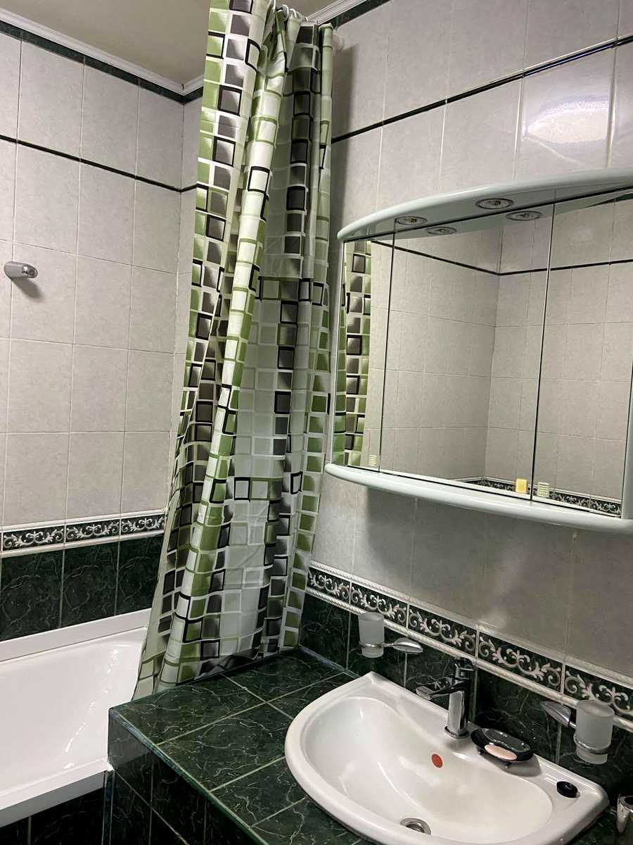 1878499530090894