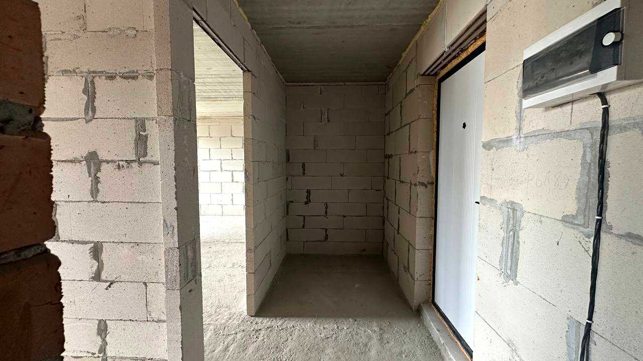 1878499571879970