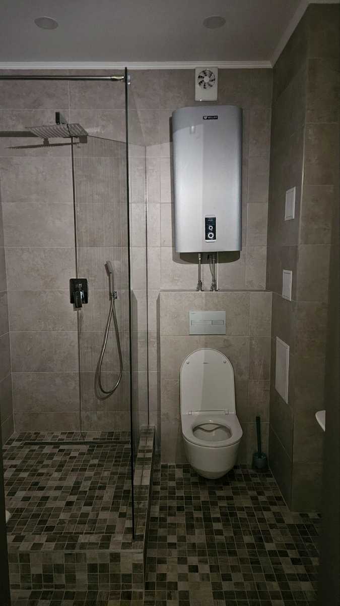 1878504118787987