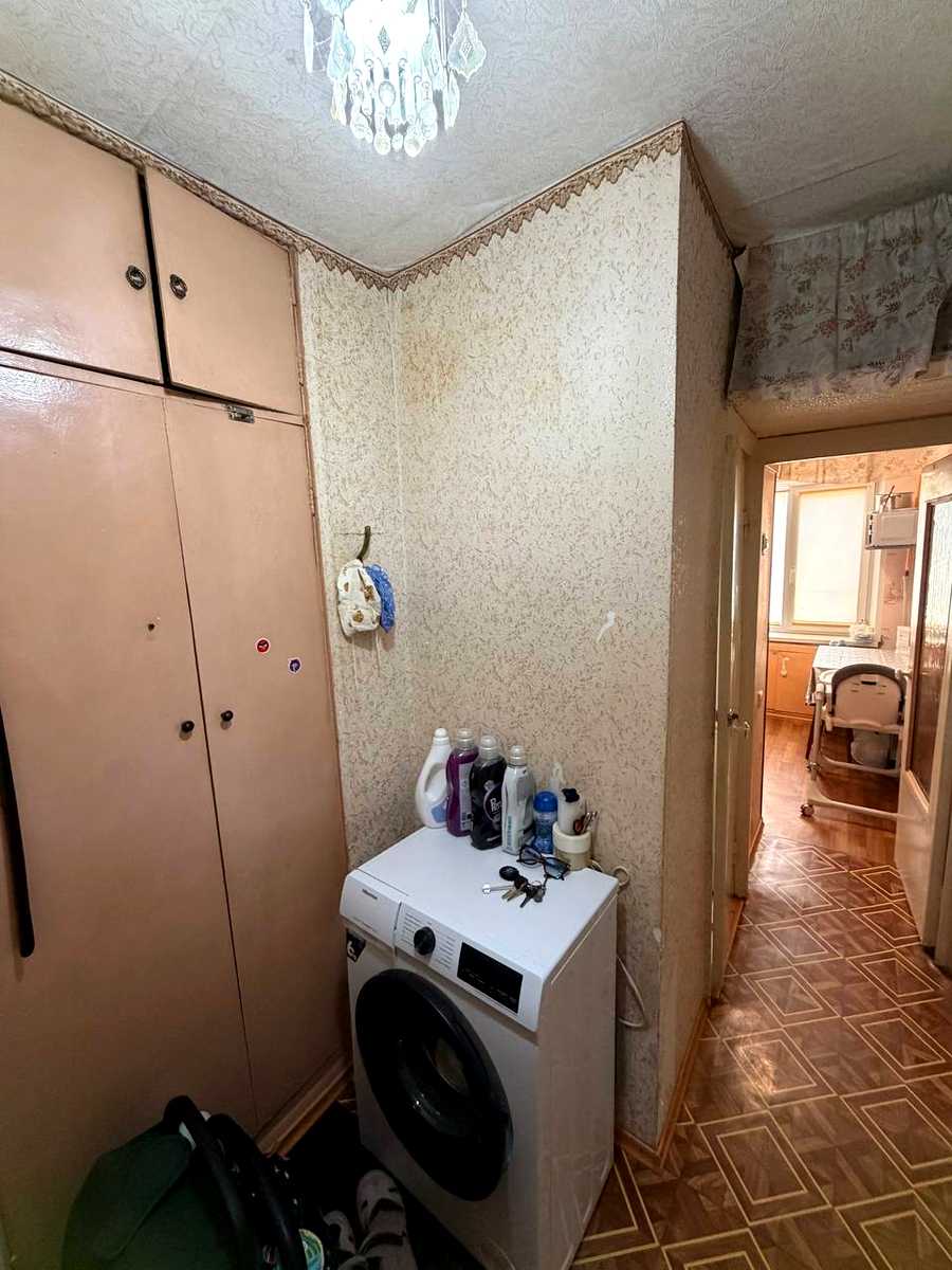1878504892963295