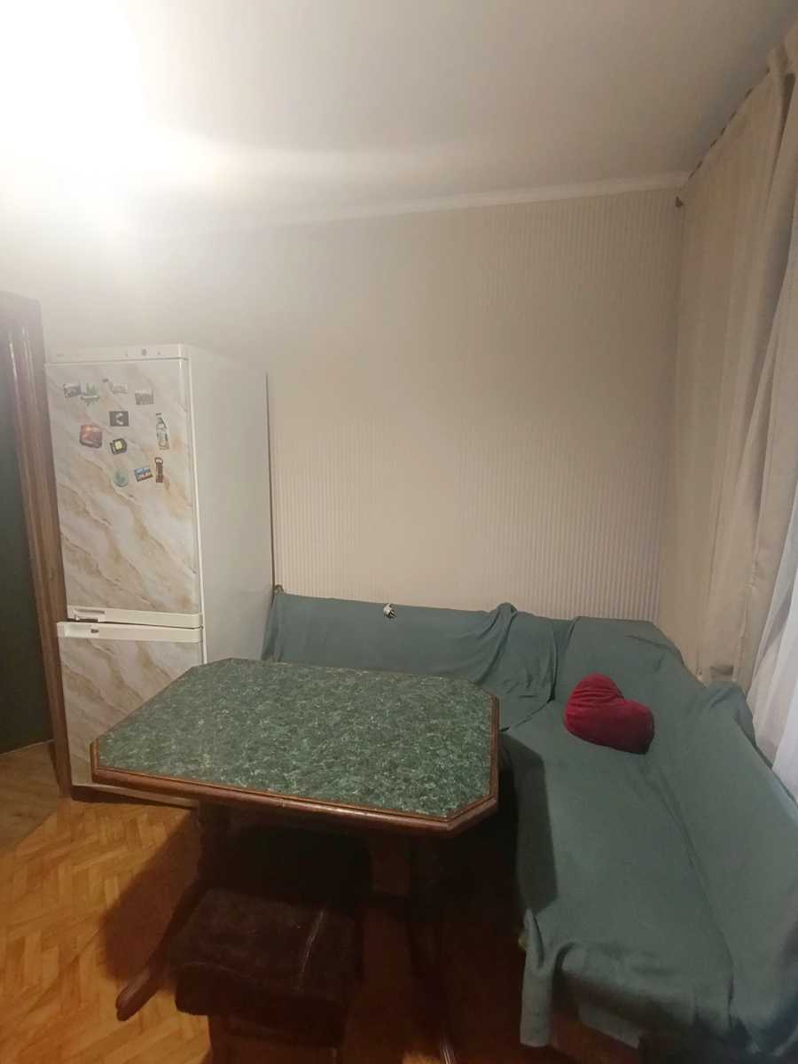 1878509548081808