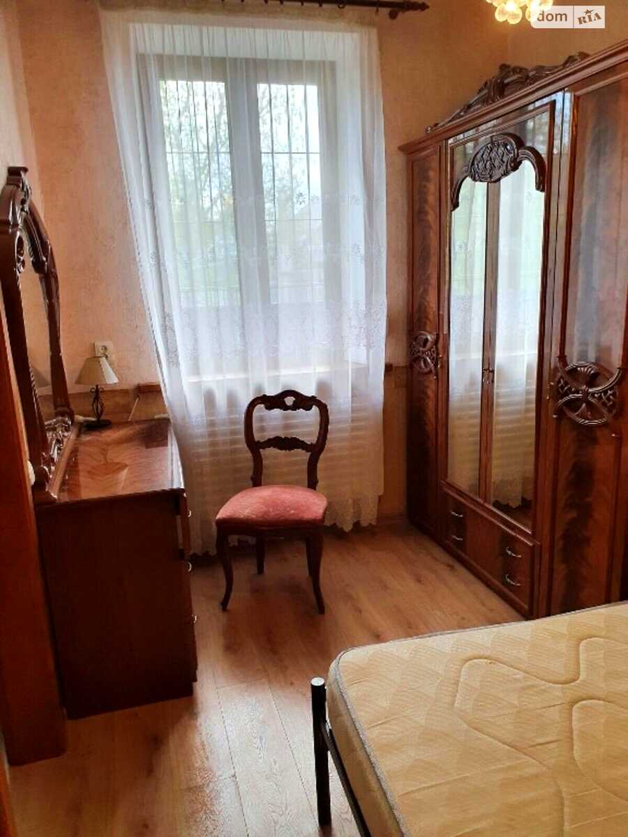 1878513523211562