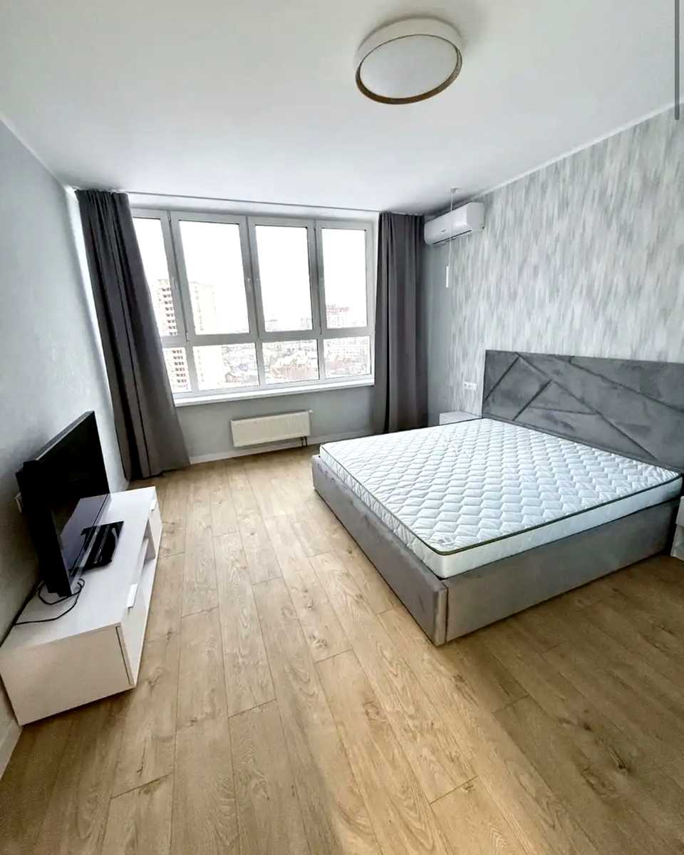 1878514976444330