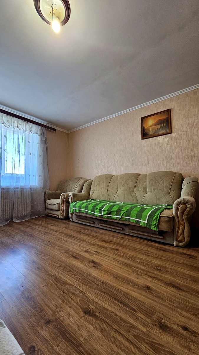 1878548583049749