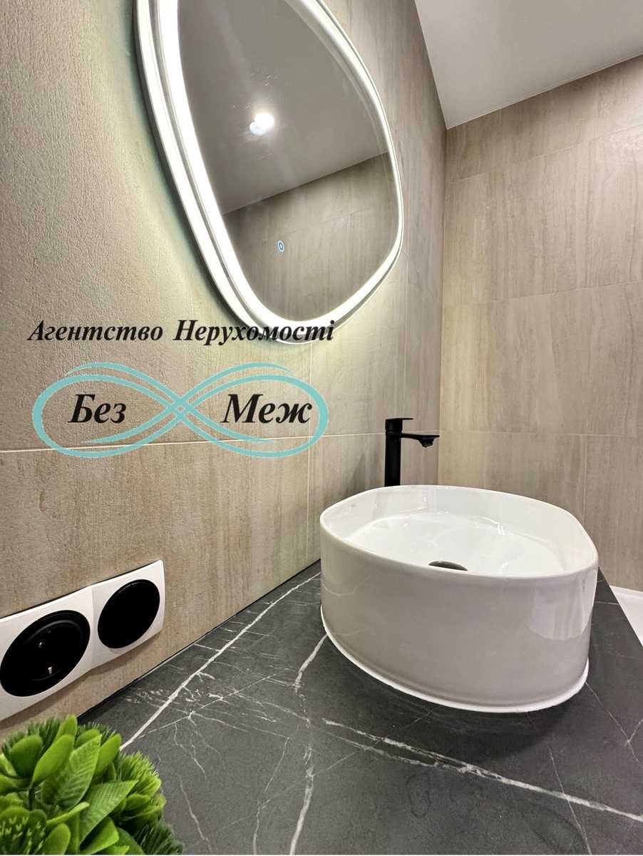 1878550795570930