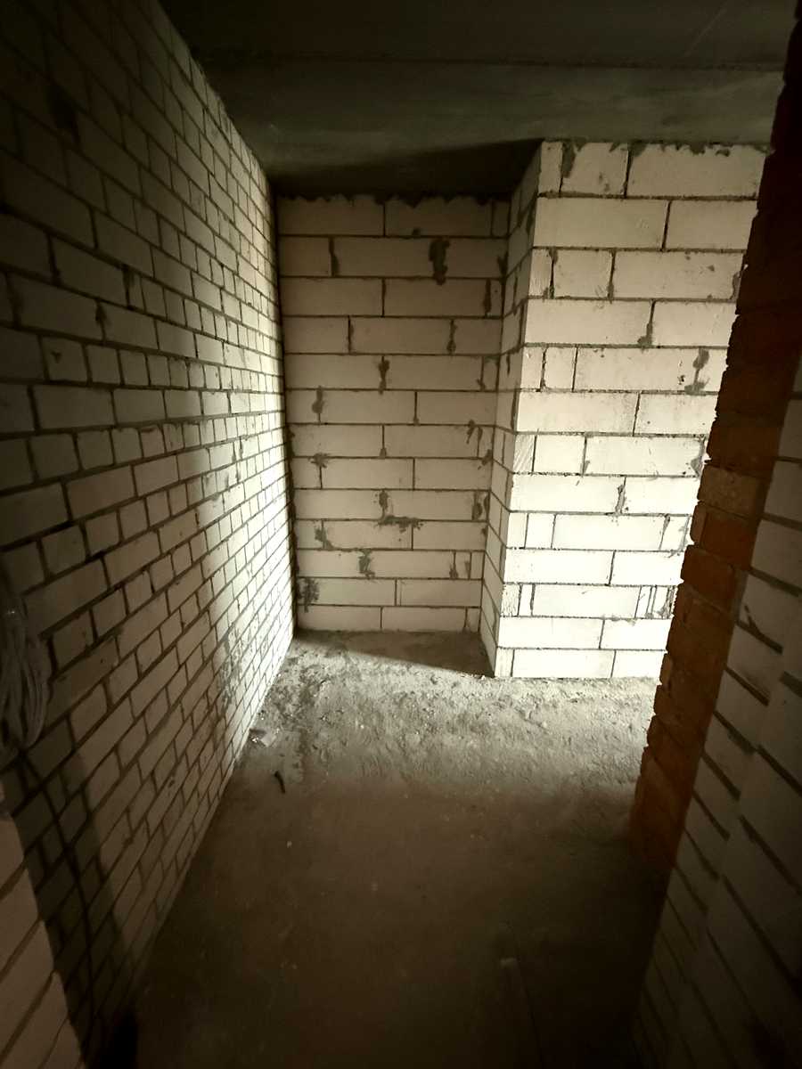 1878553676625557