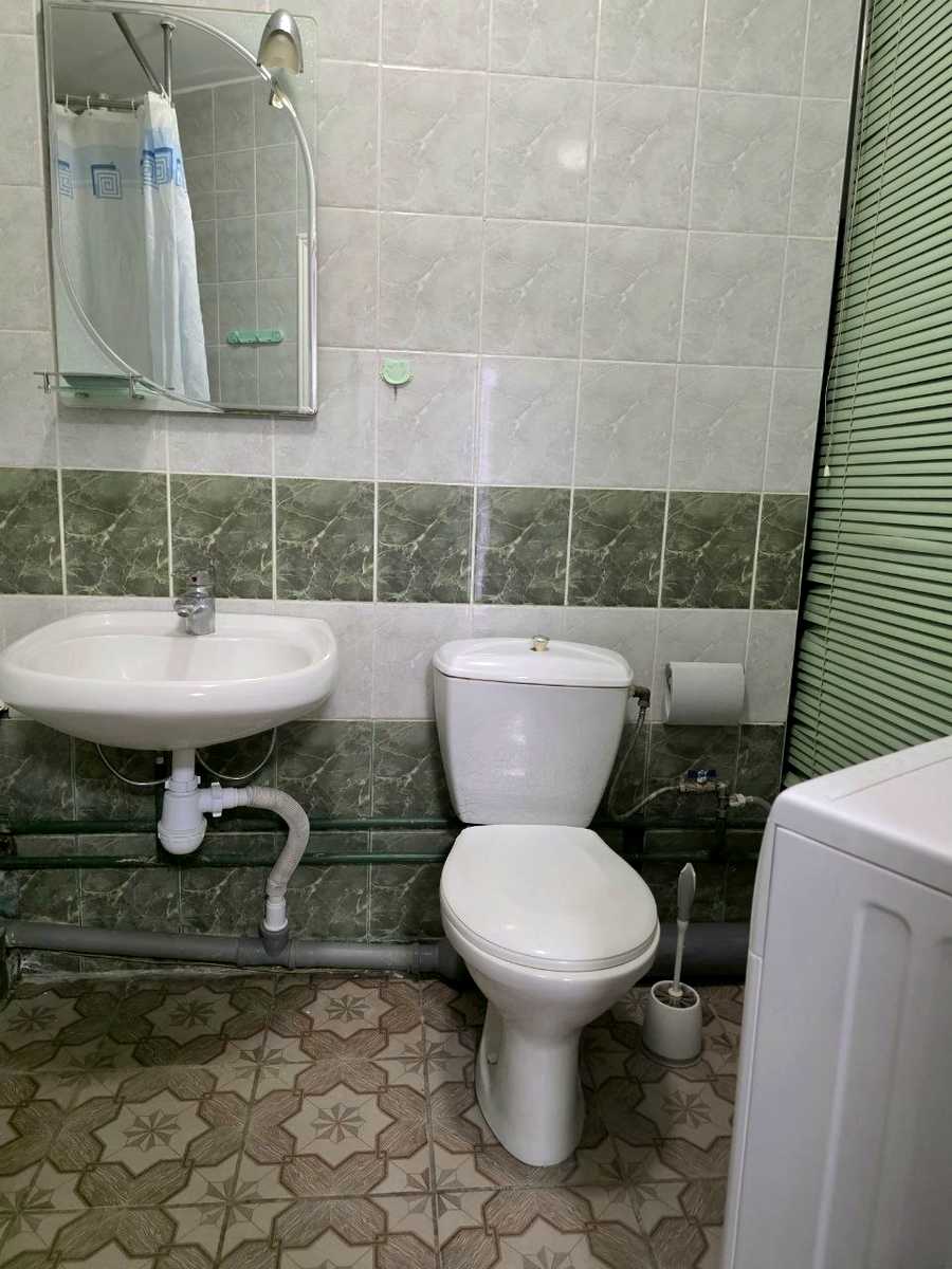 1878553704605385
