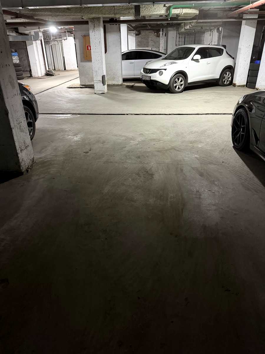 1878558739358184
