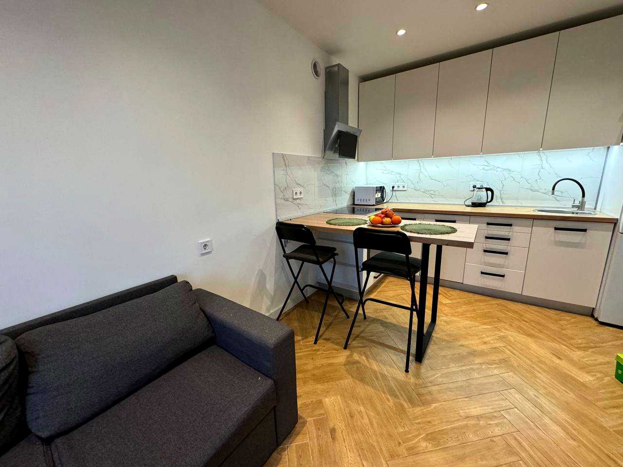 1878560300248279