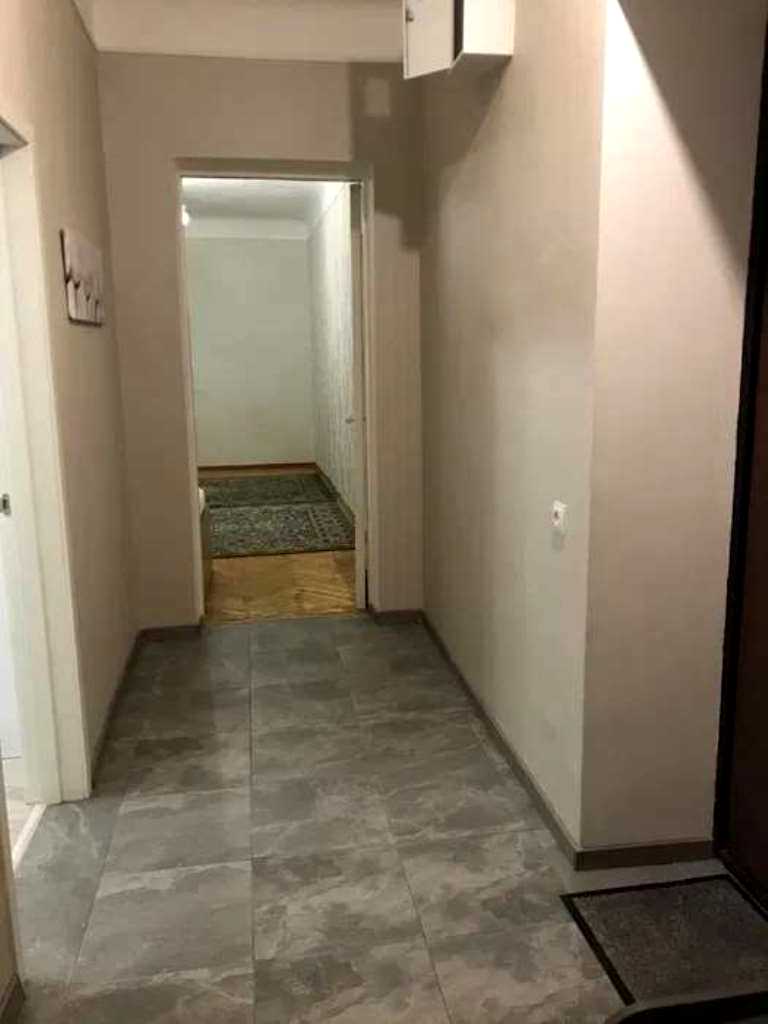 1878561609765443