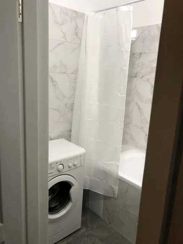 1878561609778391
