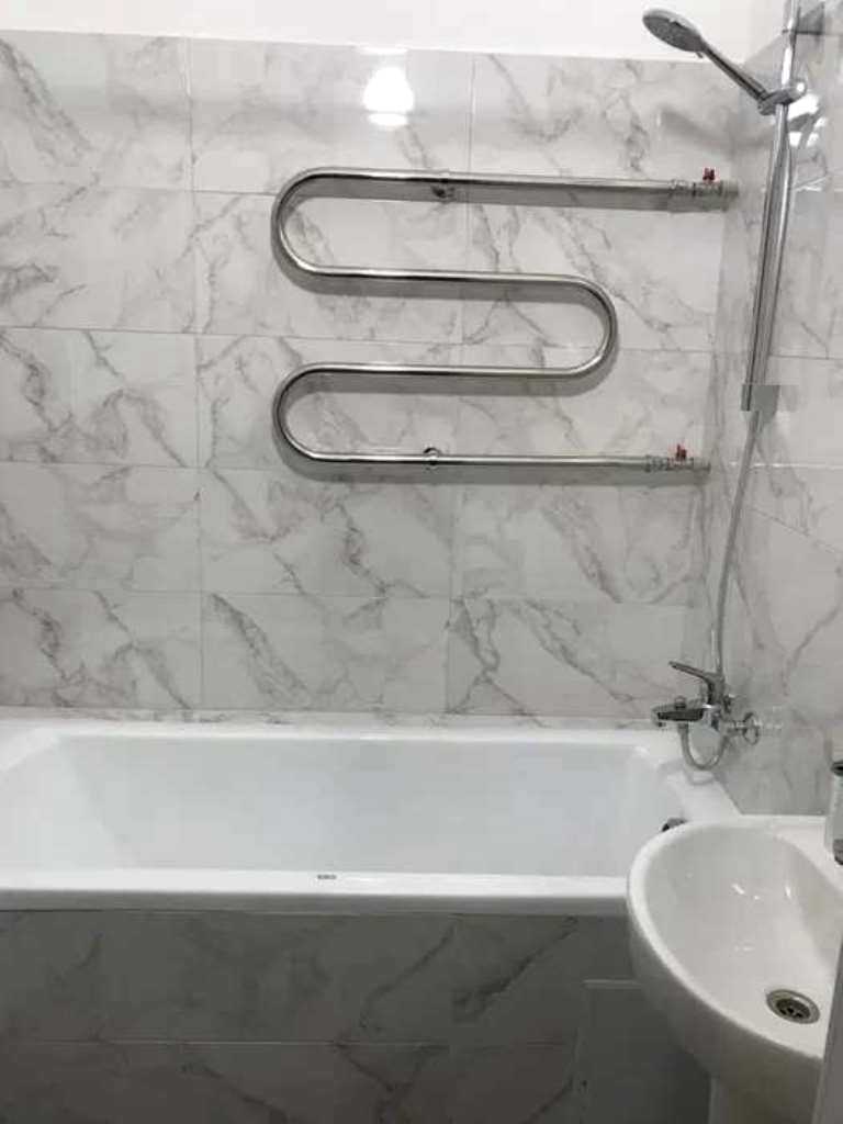 1878561609792251