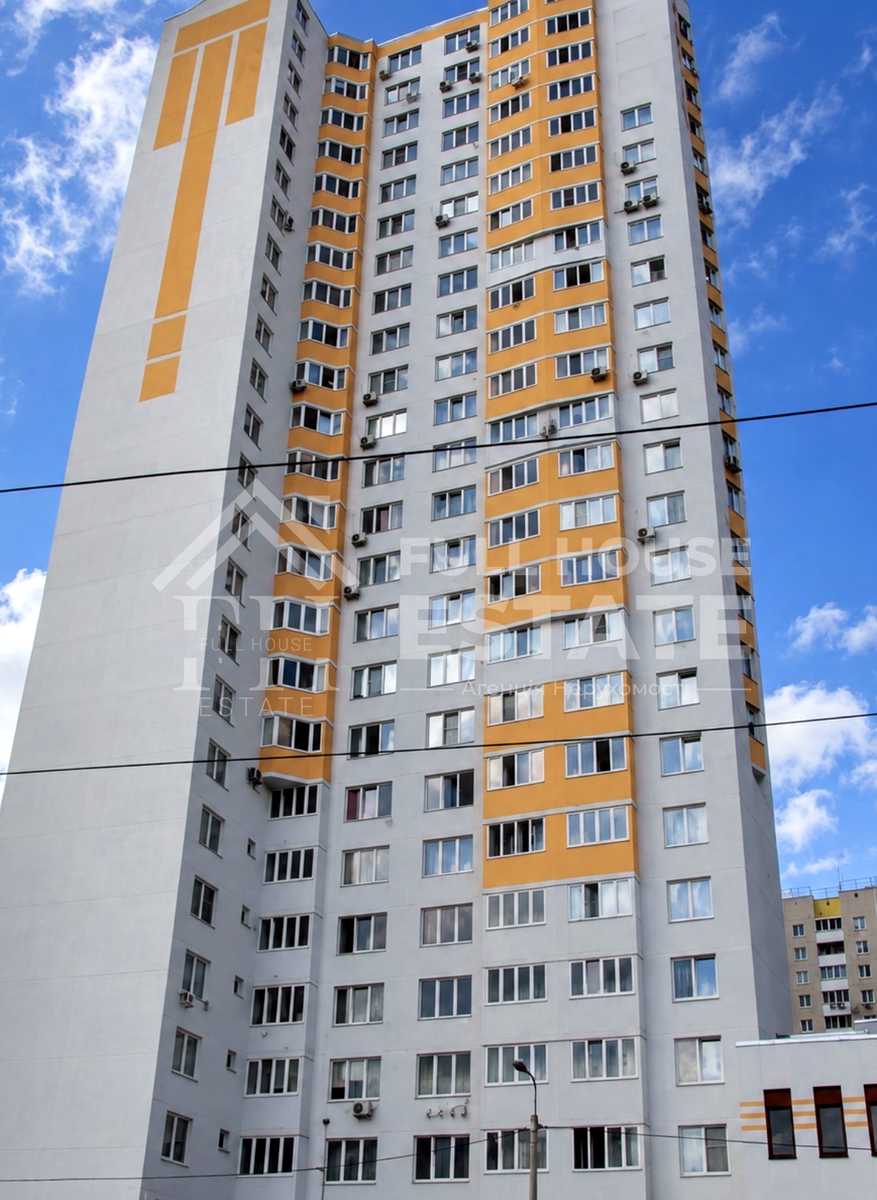 1878564923108519