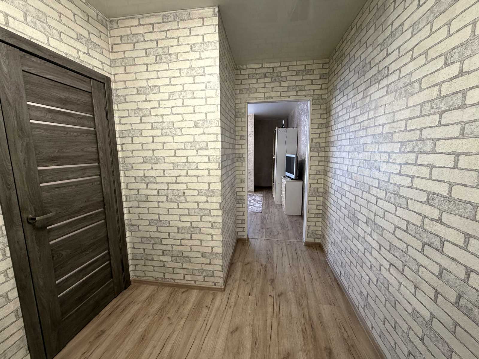 1878565448909407