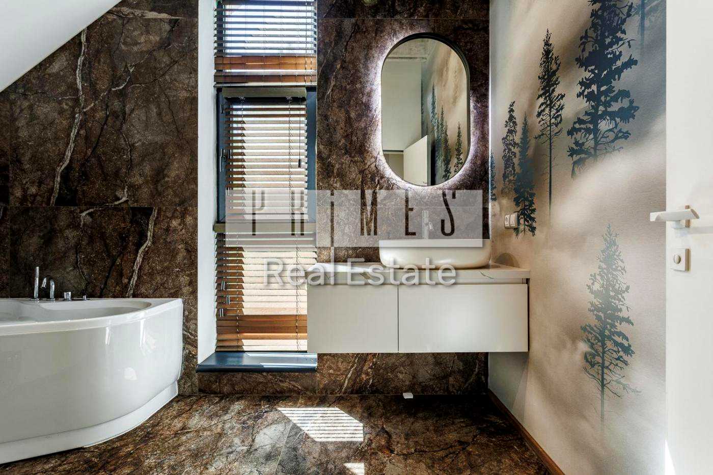 1878565490974172
