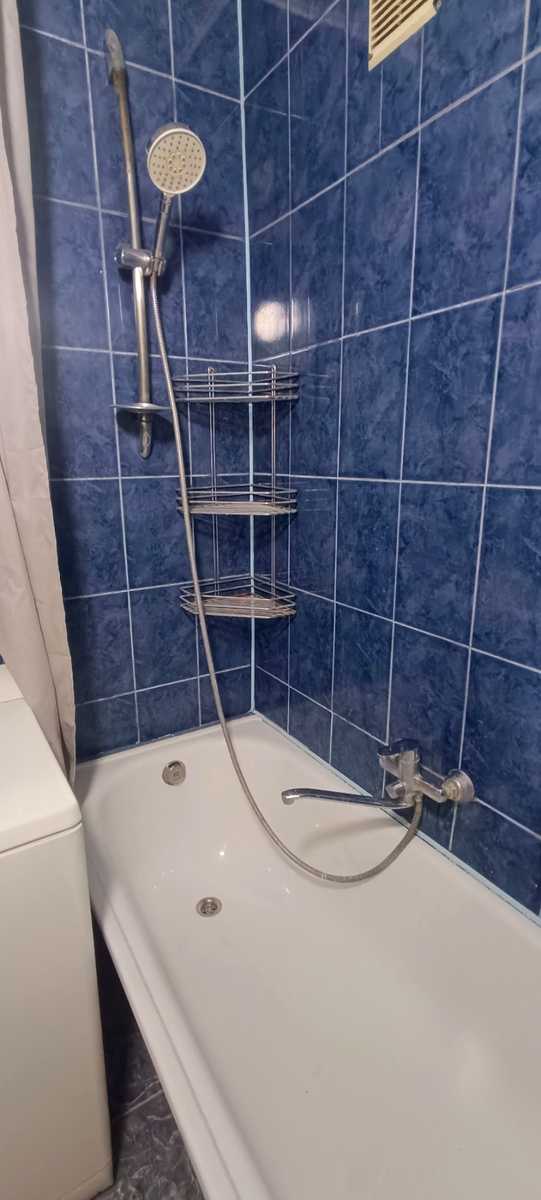 1878567035896715