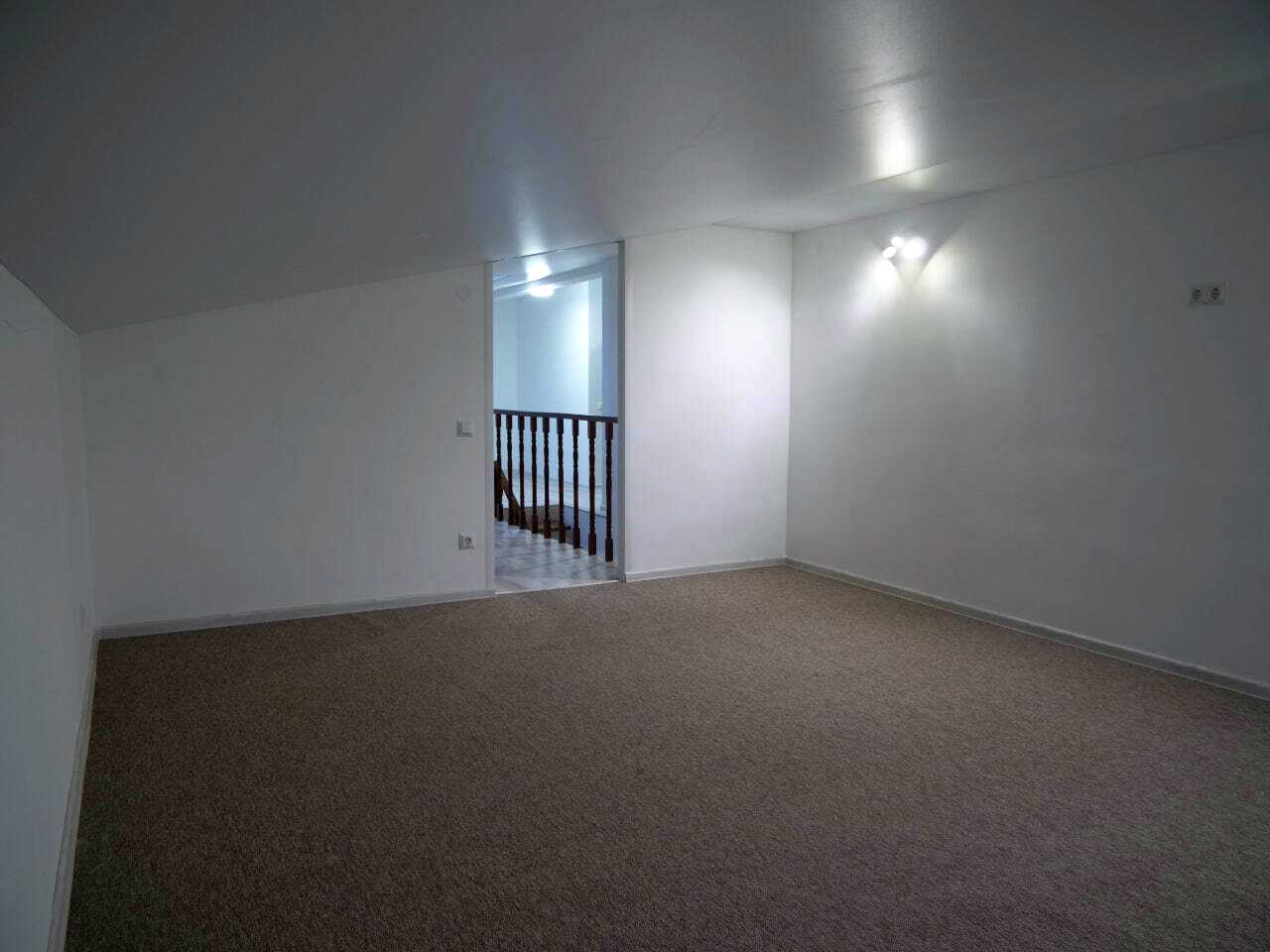 1878567279896492