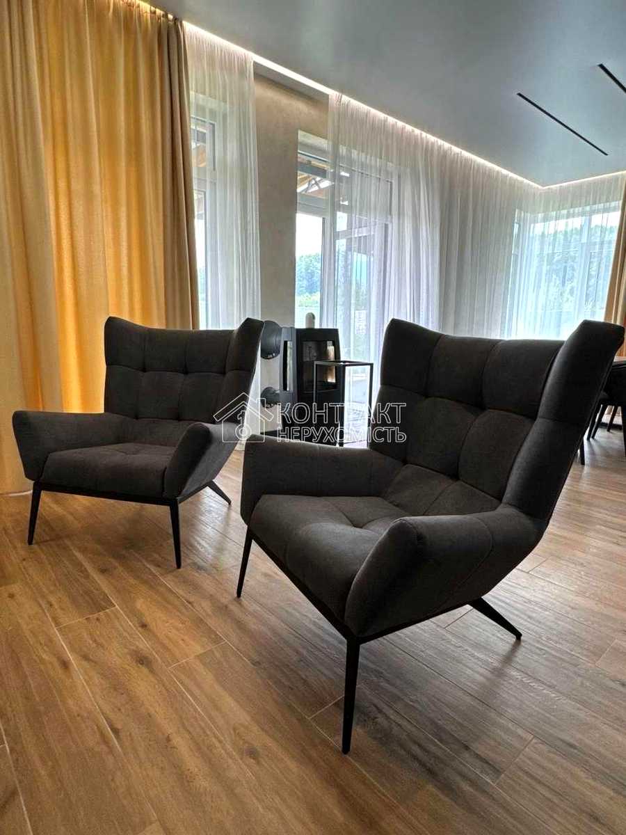 1878568997063429