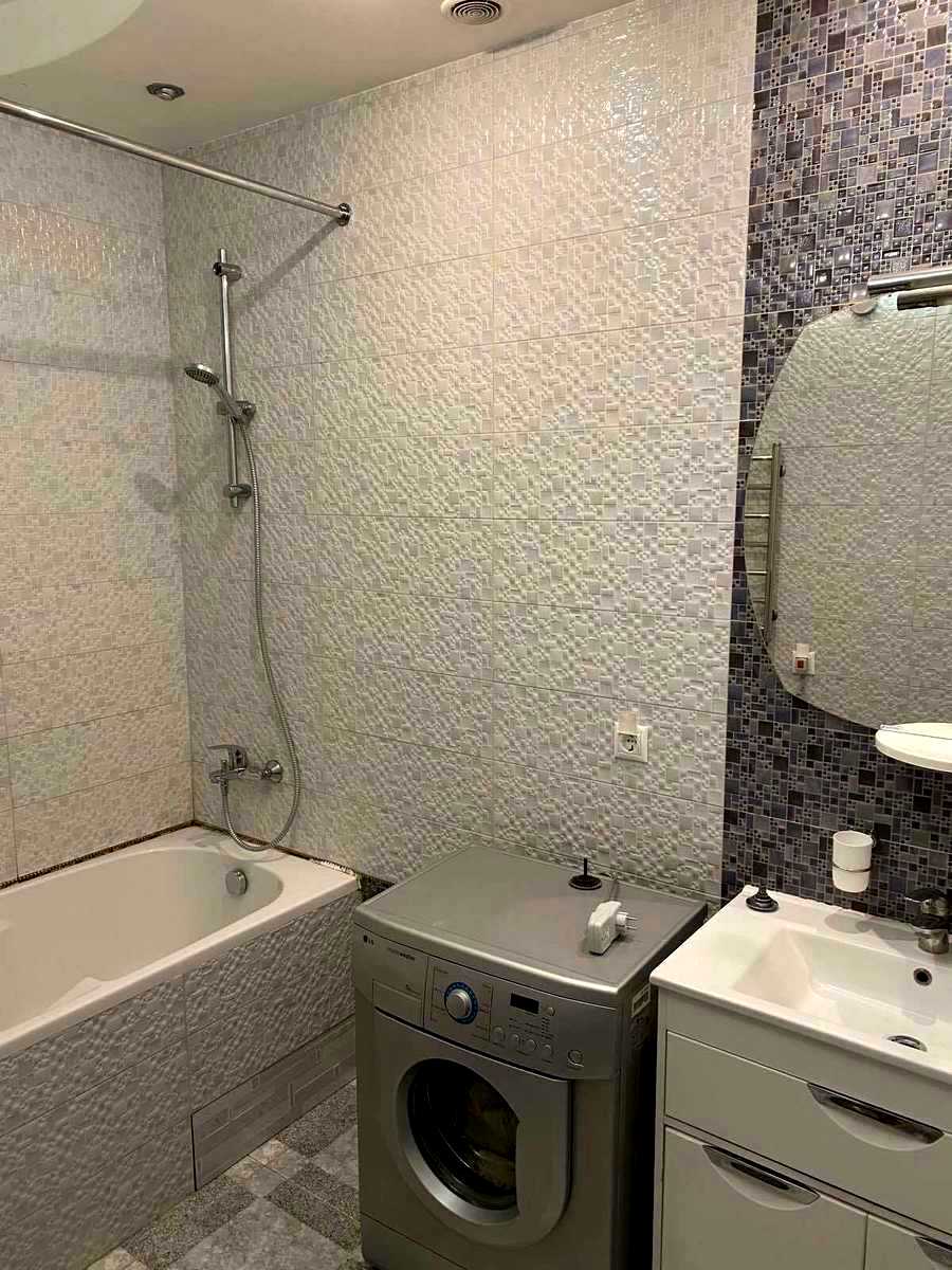 1878569591430567