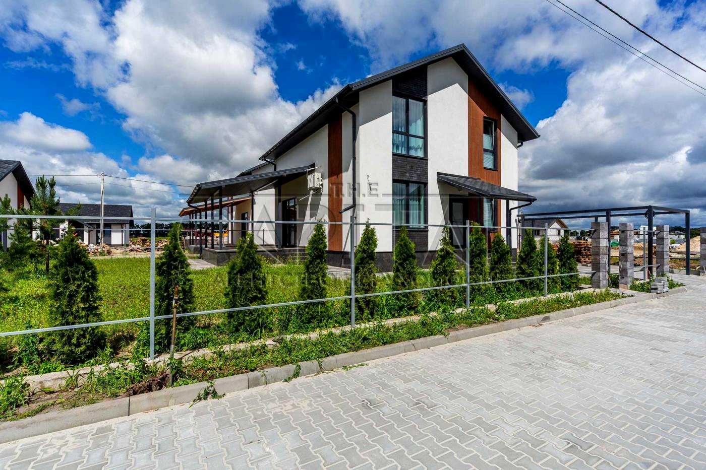 1878569892905481