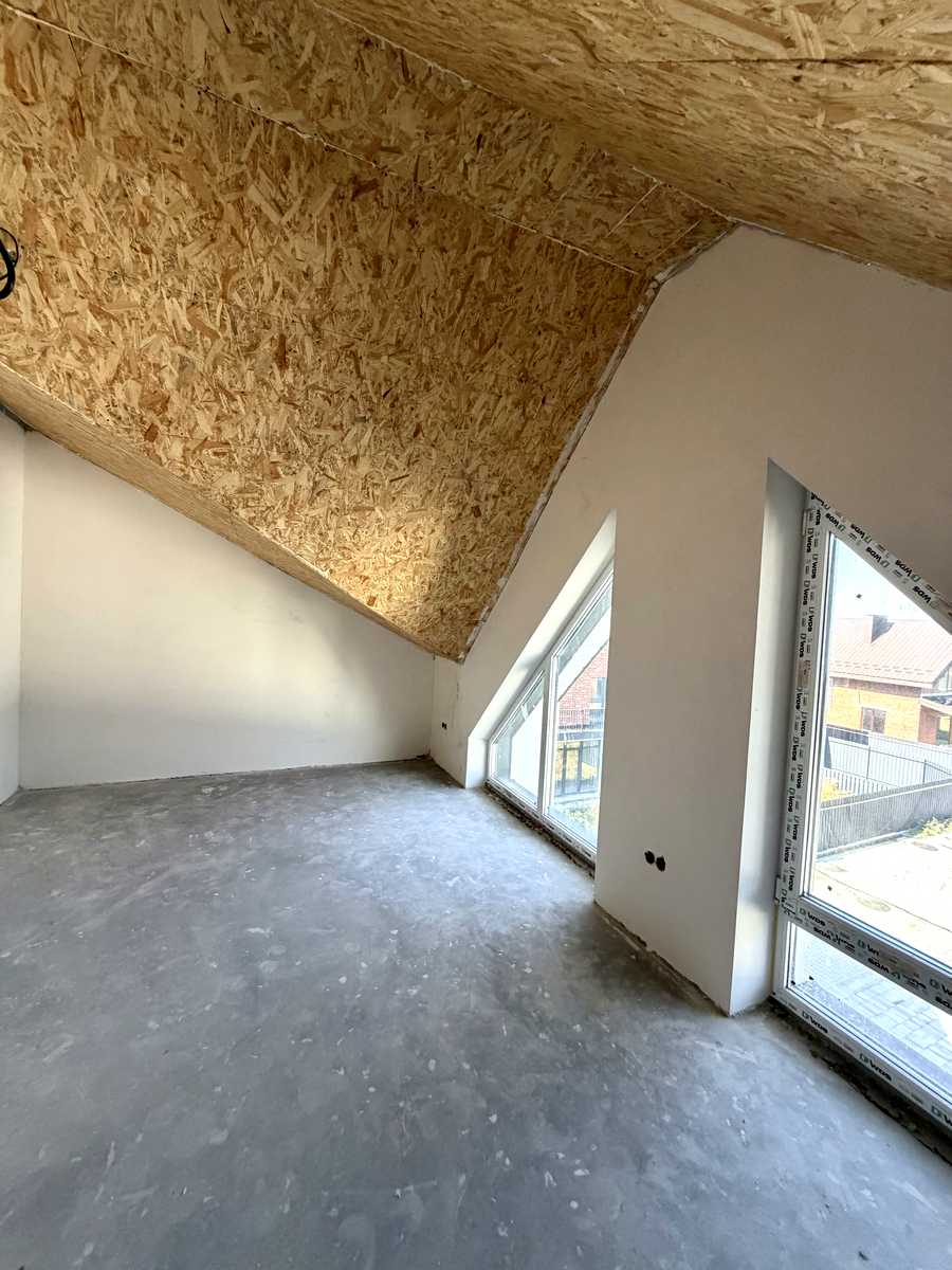 1878569947365489