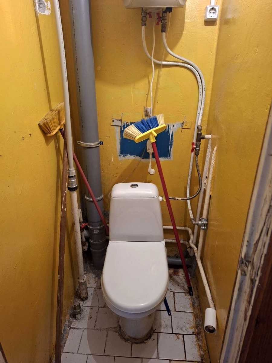 1878569986859659