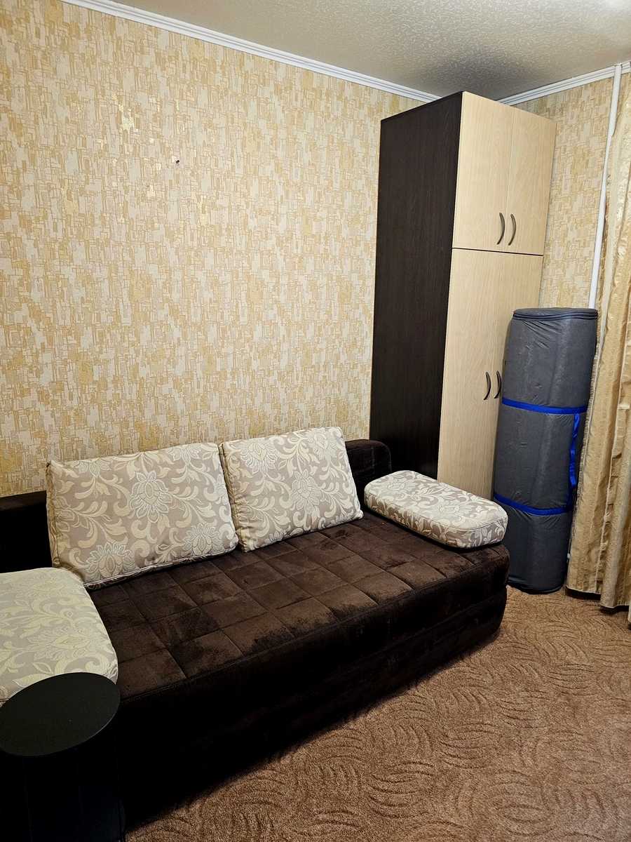 1878571102140258