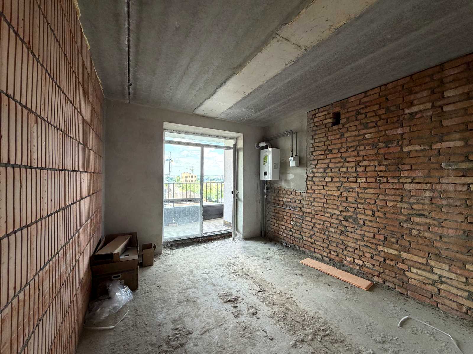 1878571318090610