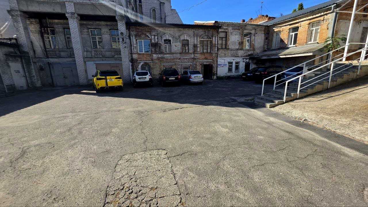 1878572649727232