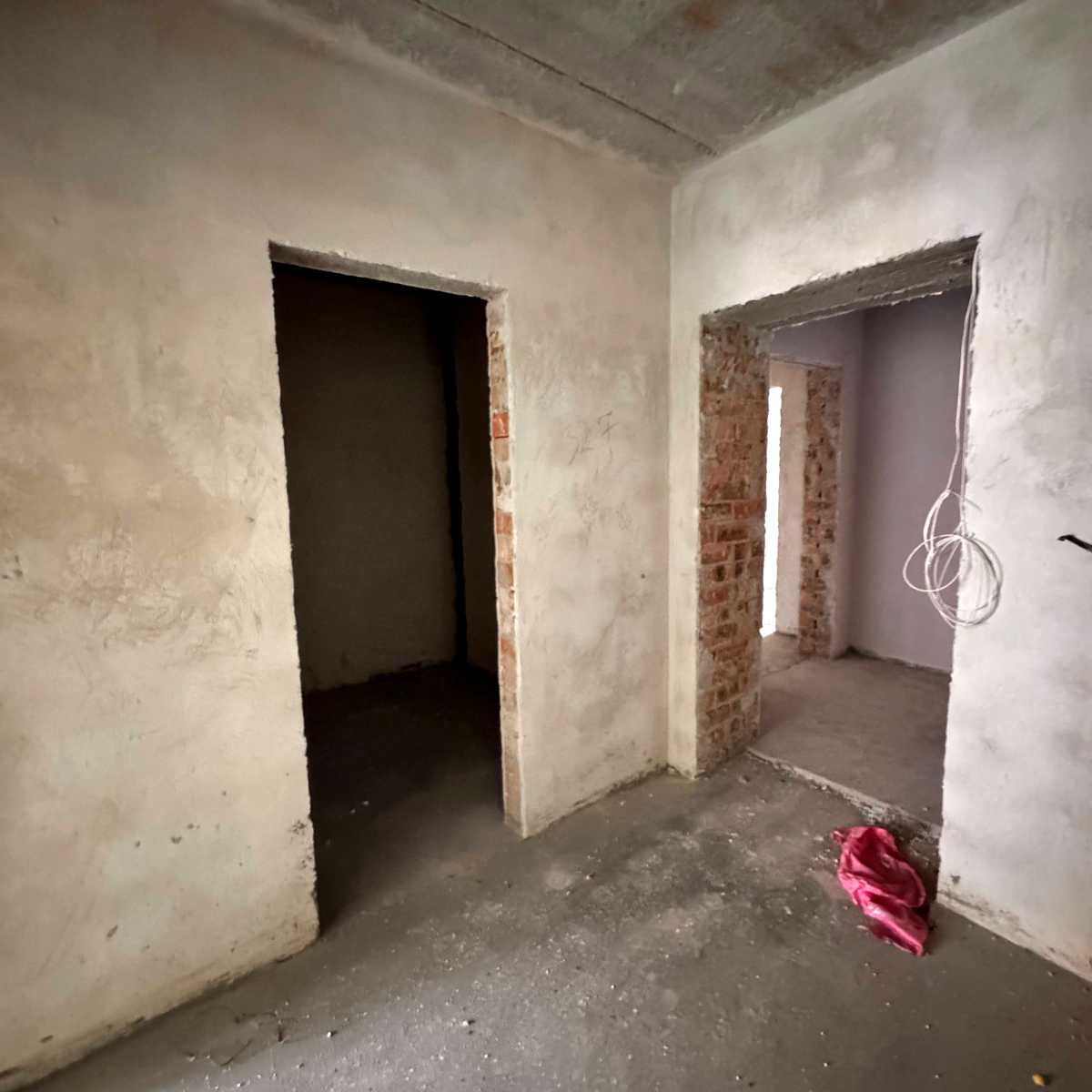 1878573565378596