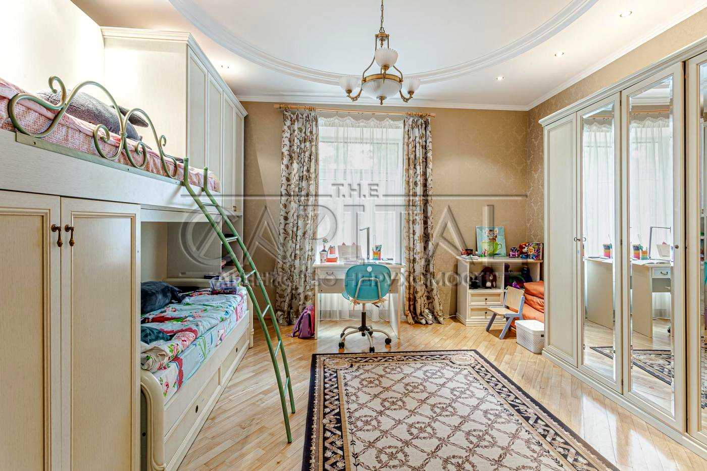 1878573743372290