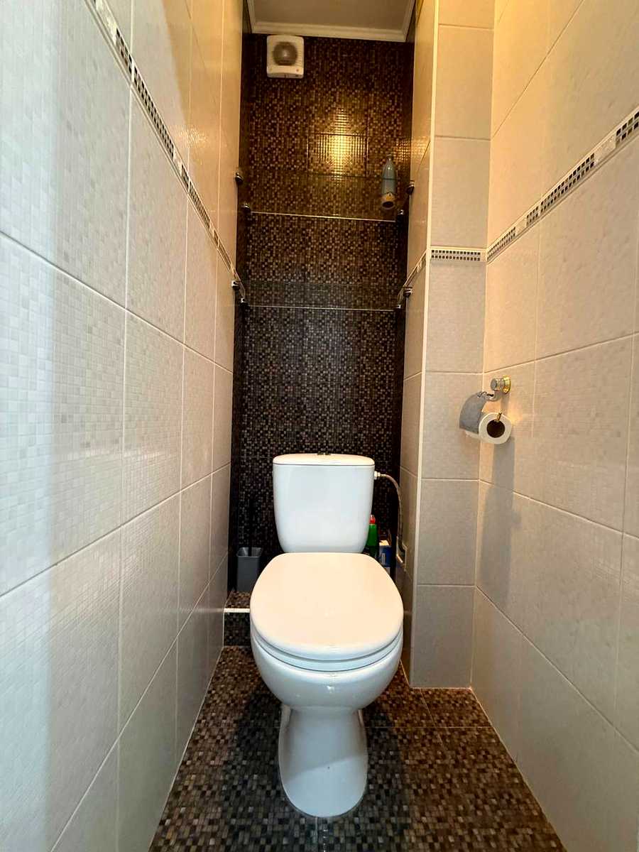 1878575852604867