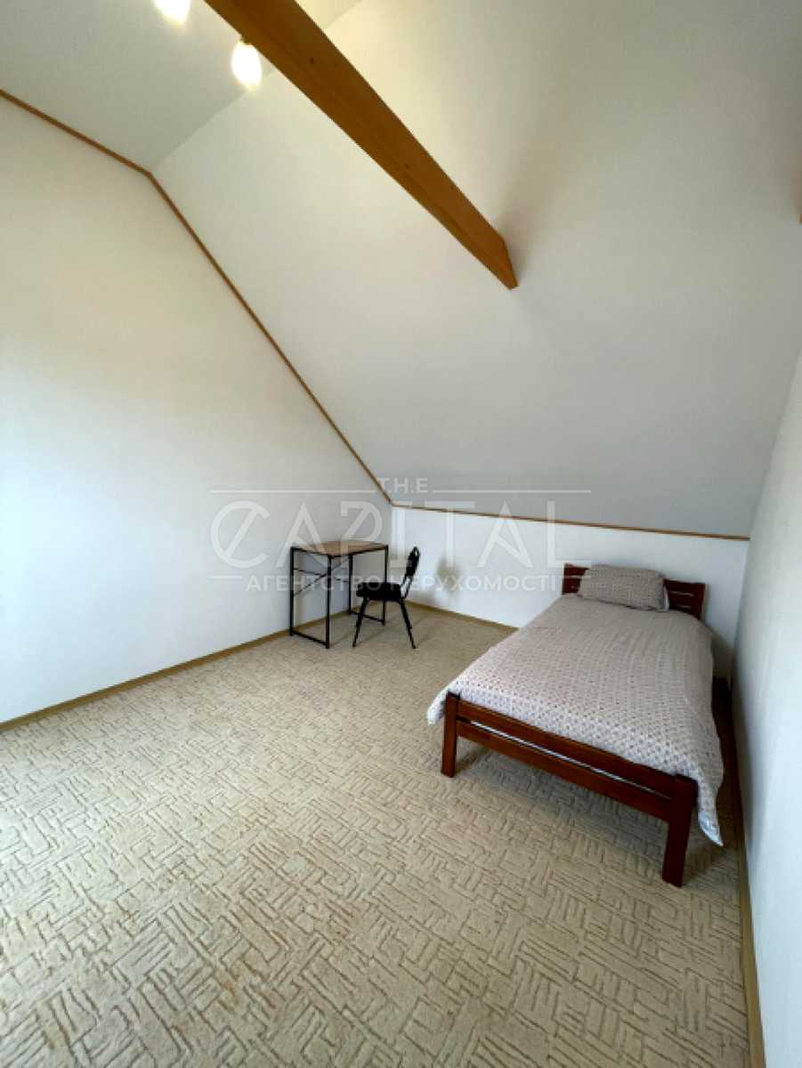 1878576178582153