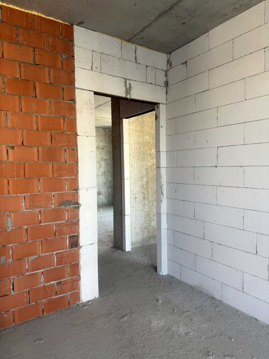 1878576375707972