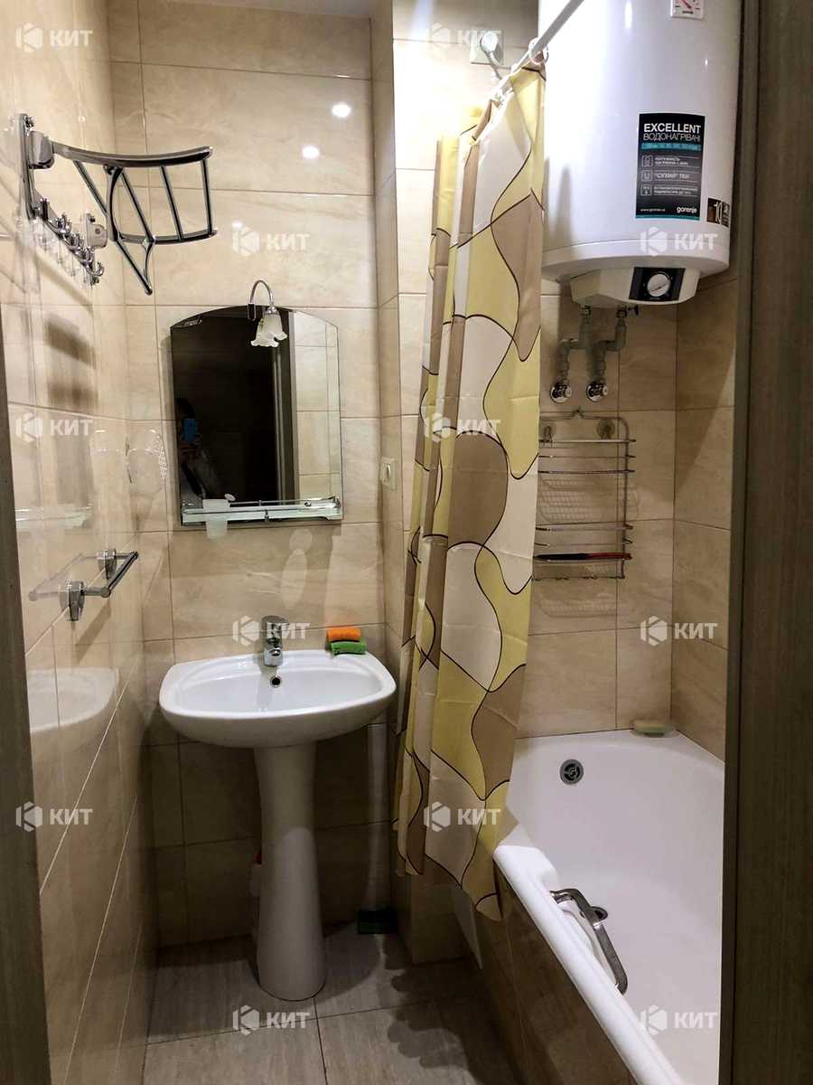 1878579246401092