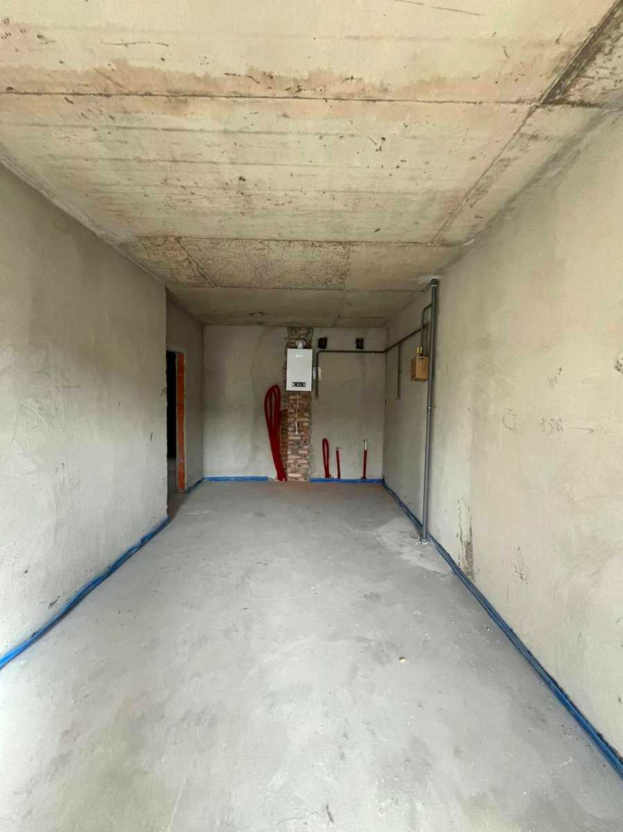 1878586122675432